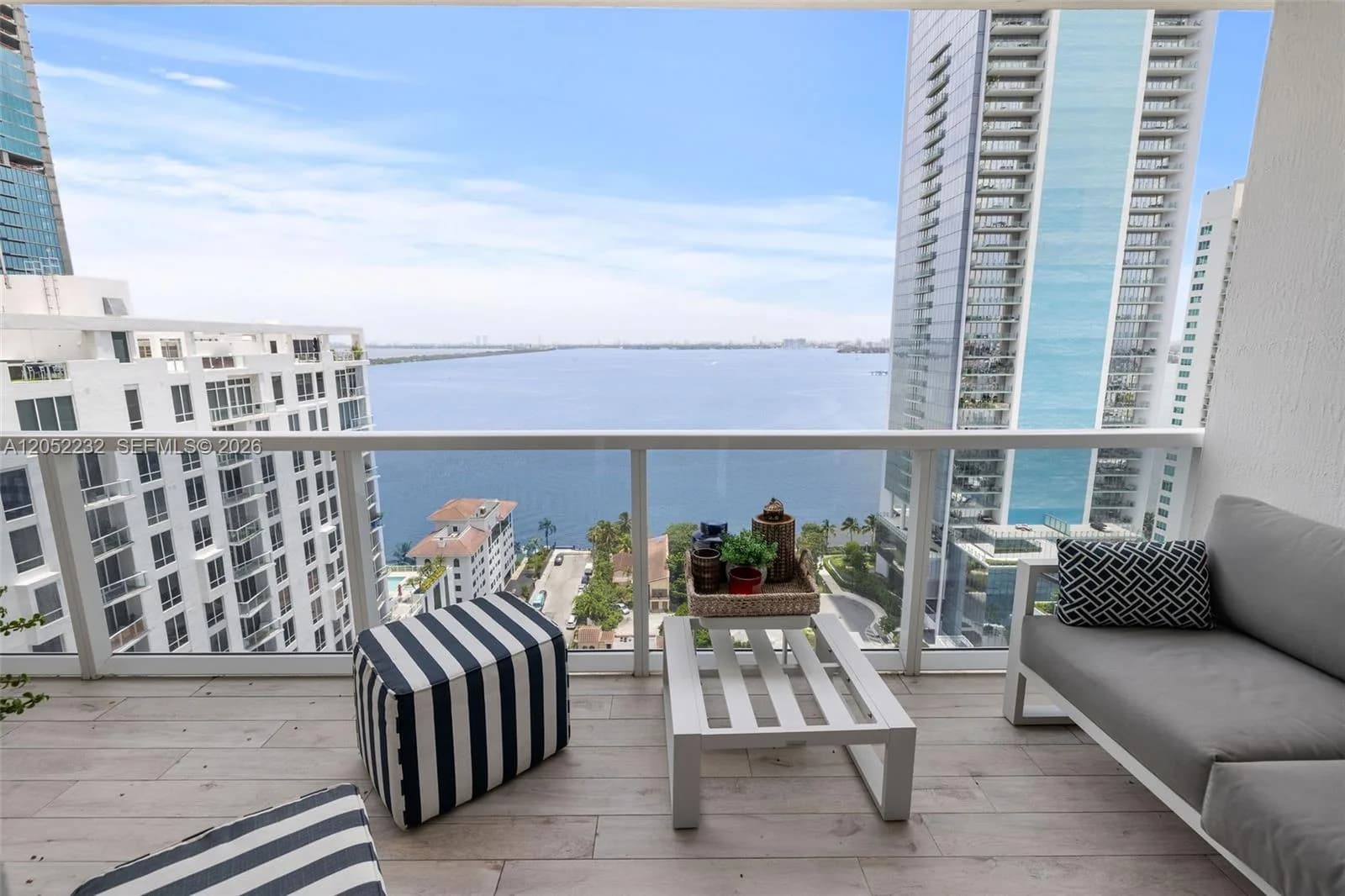 600 NE 27th St # 2202, Miami, FL 33137