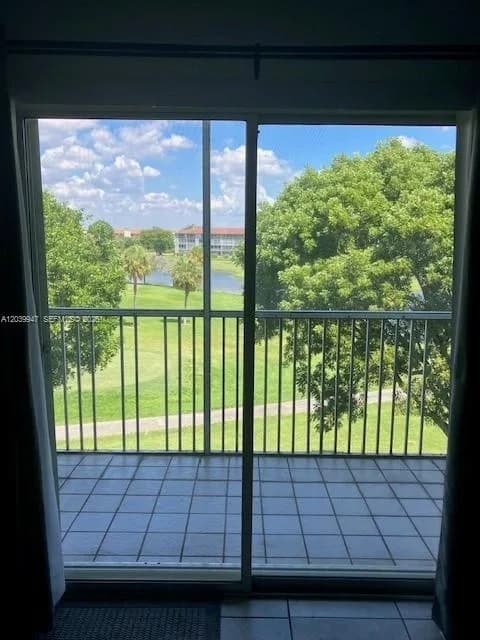 850 SW 133 Ter # 411B, Pembroke Pines FL 33027
