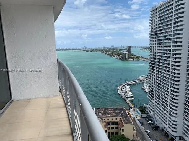 1750 N Bayshore Dr # 2806, Miami, FL 33132