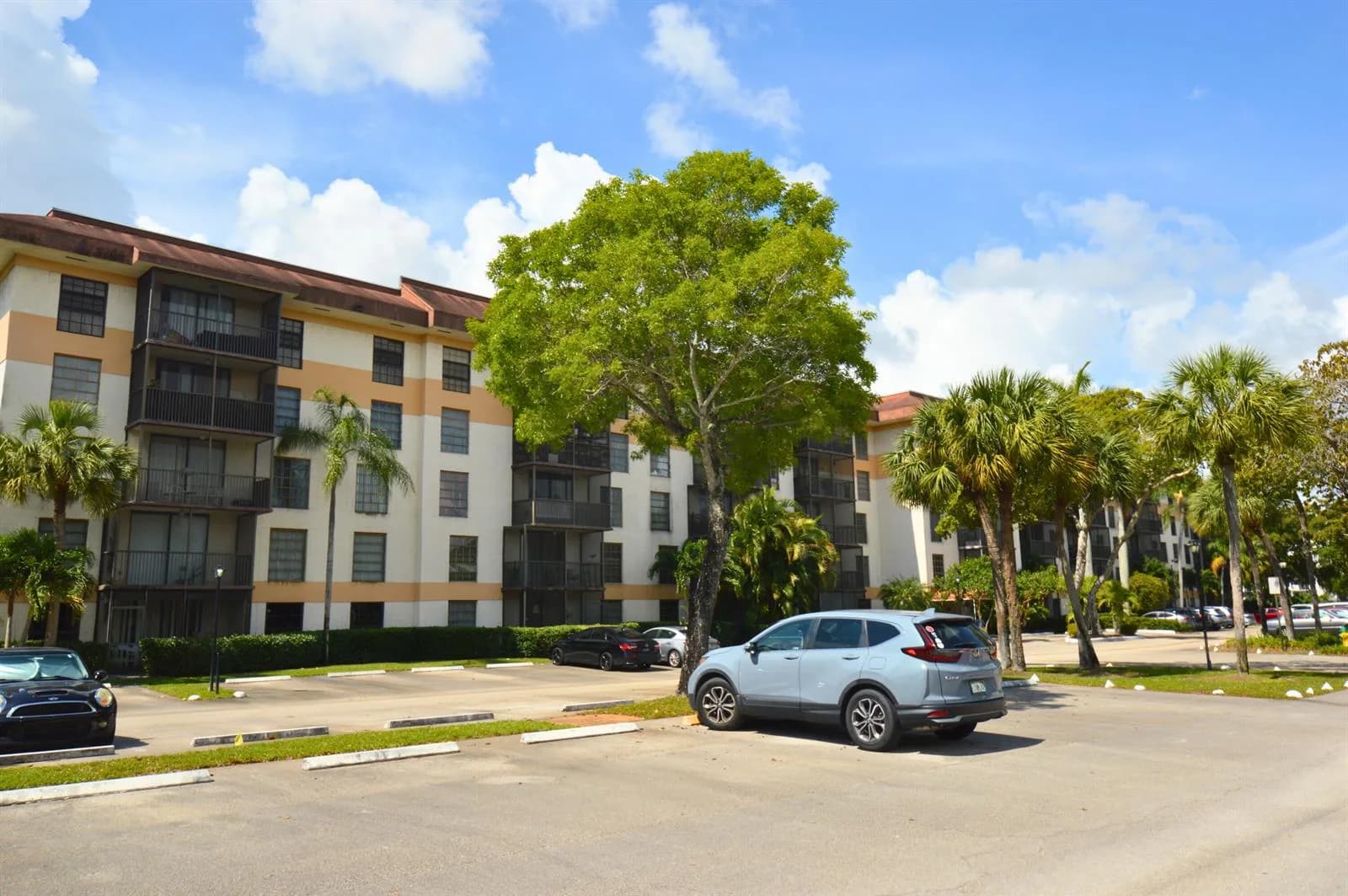 5570 NW 44th Street # 318a, Lauderhill FL 33319