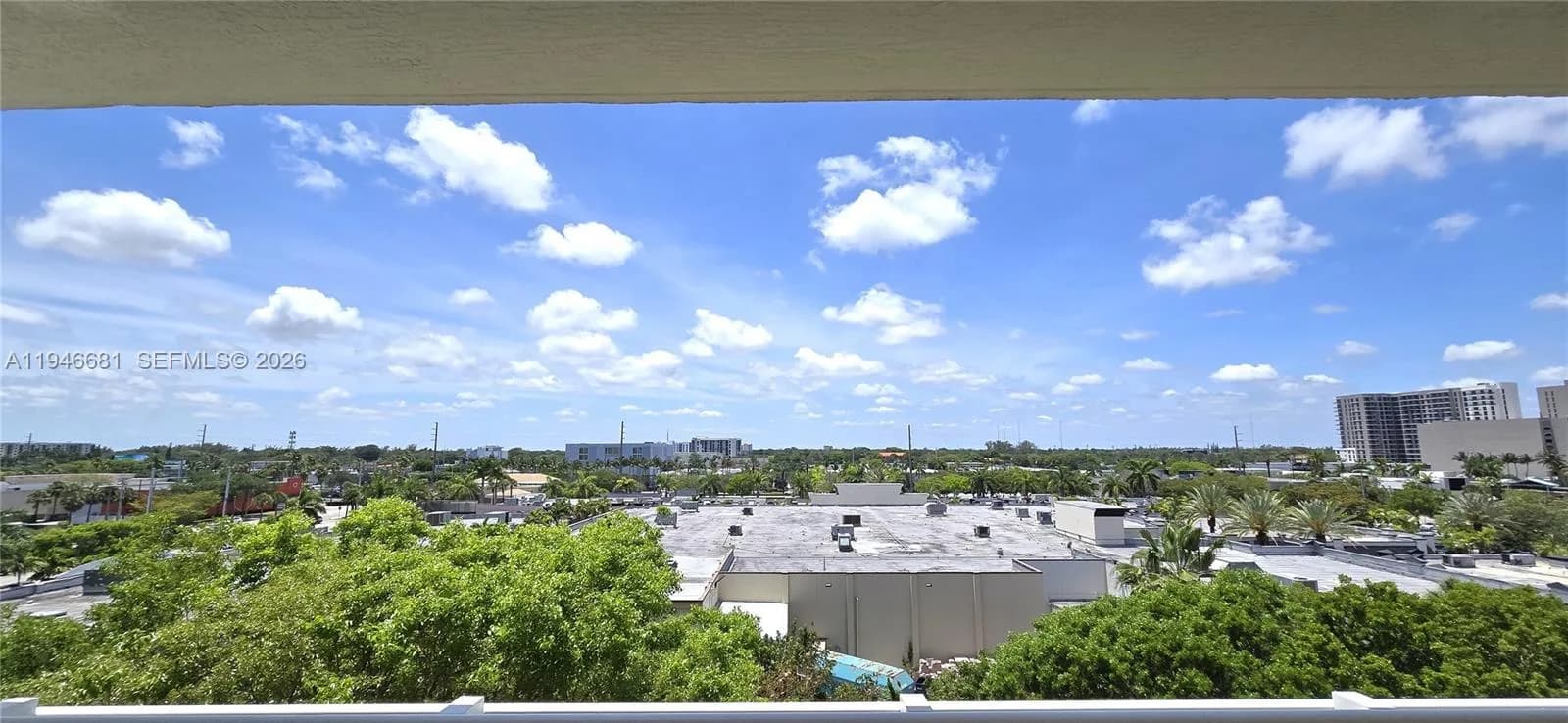 2775 NE 187th St # 506, Aventura FL 33180