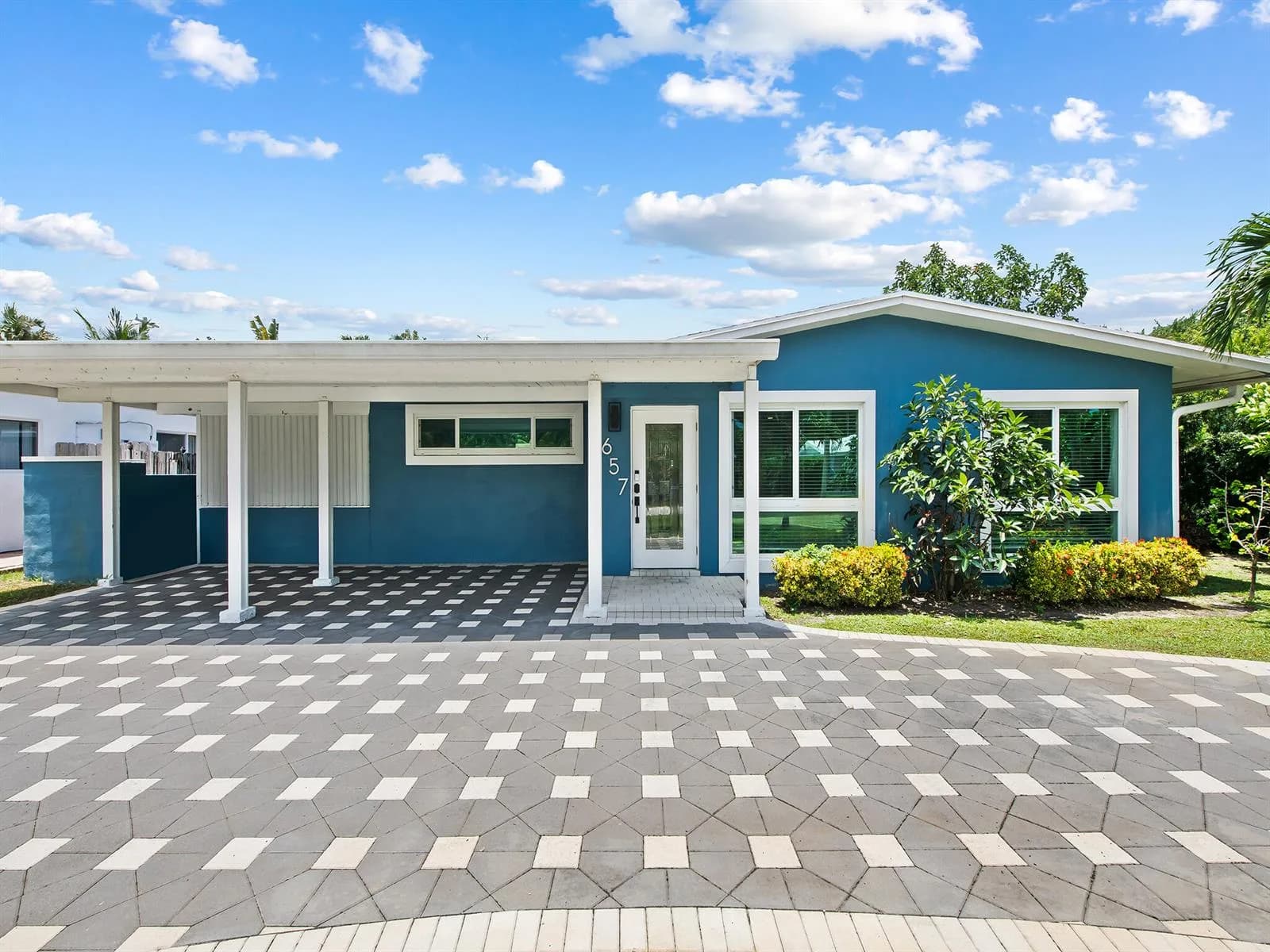 657 NW 30th Court, Wilton Manors FL 33311