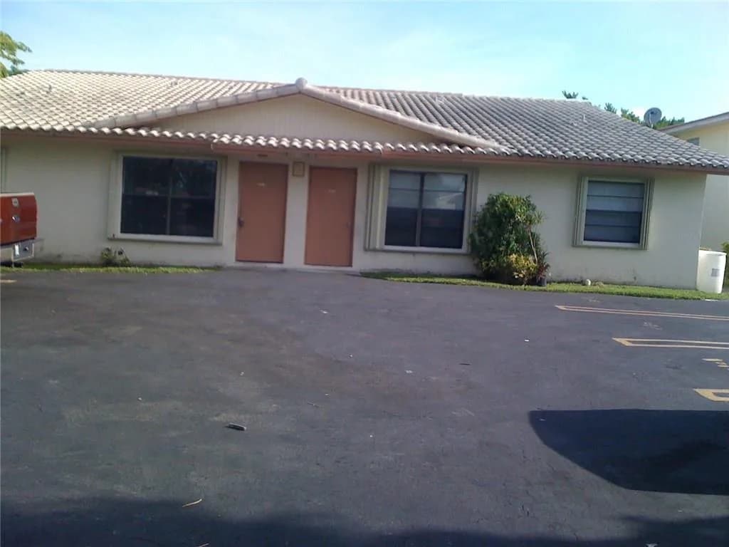 10817 NW 45th Street, Coral Springs FL 33065