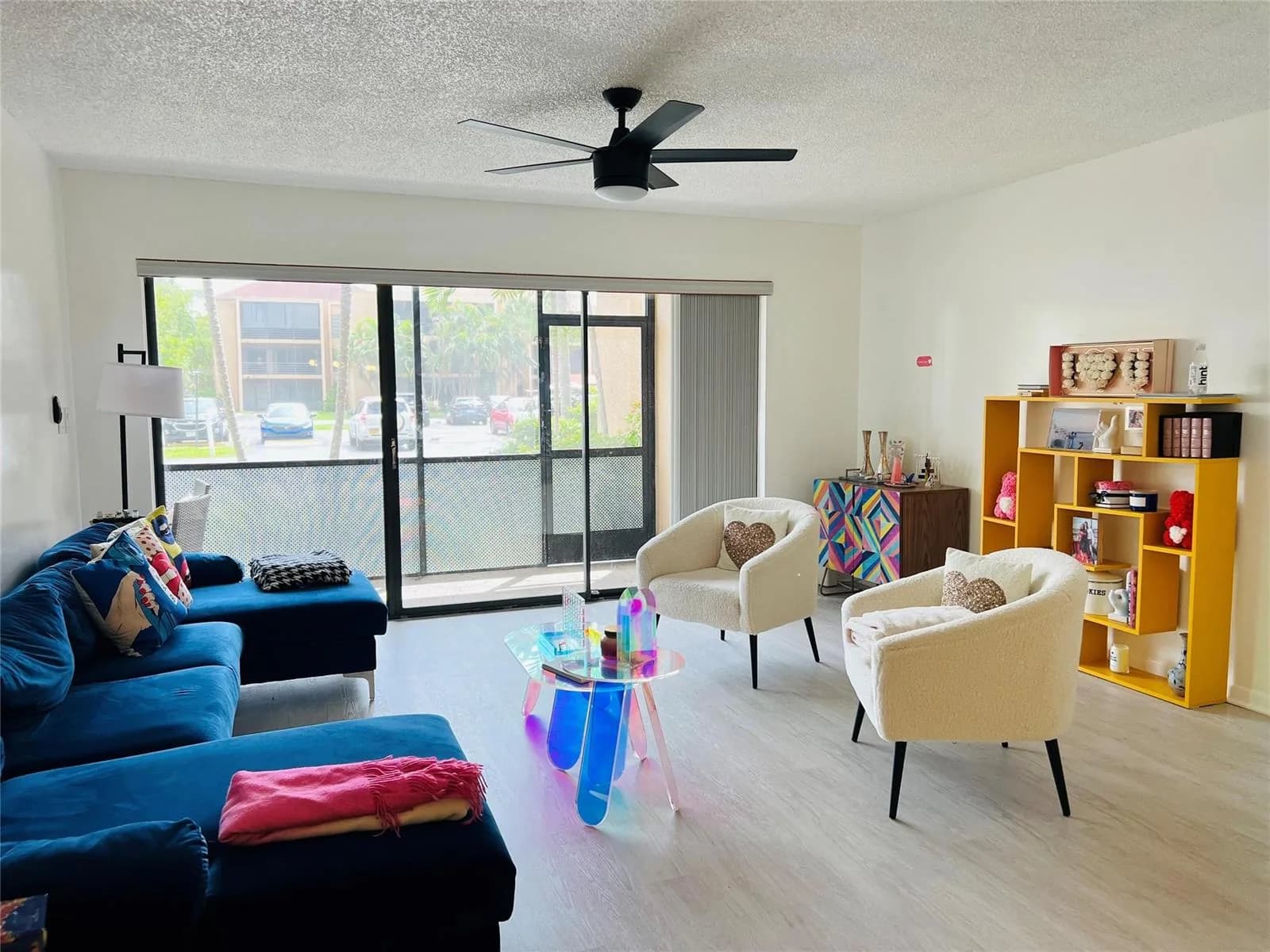 4040 N Hills Drive # 7, Hollywood, FL 33021