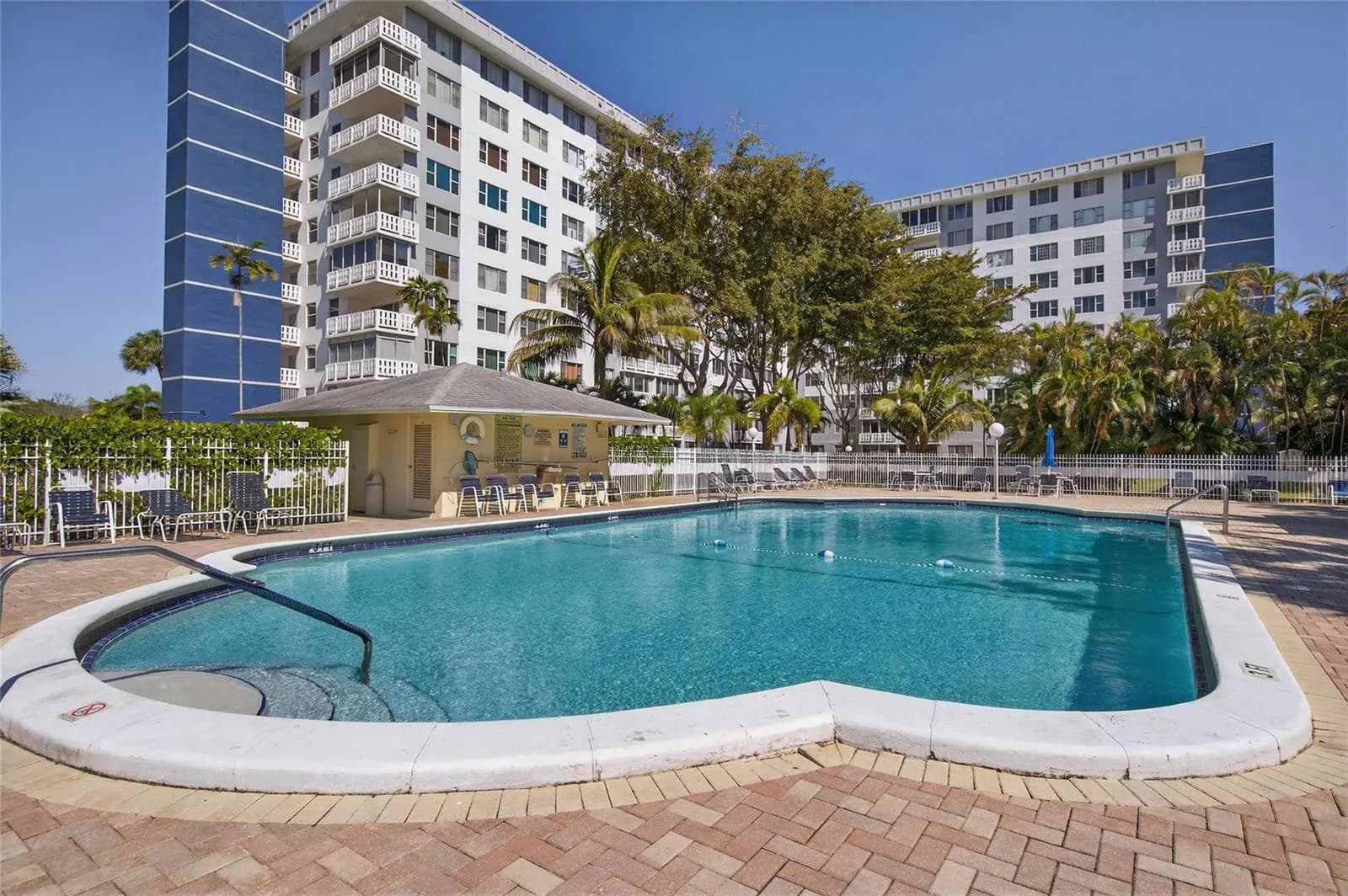 4400 Hillcrest Drive # 704, Hollywood, FL 33021
