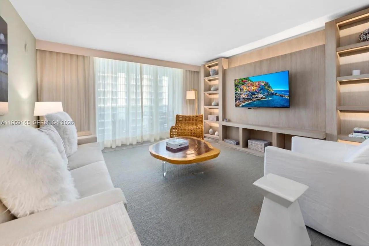 102 24th St # 1007, Miami Beach, FL 33139