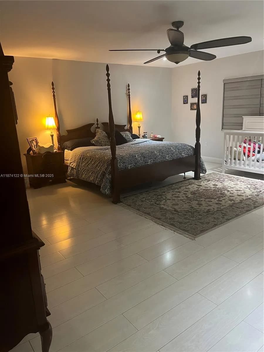 7521 SW 57th Ter, Miami FL 33143