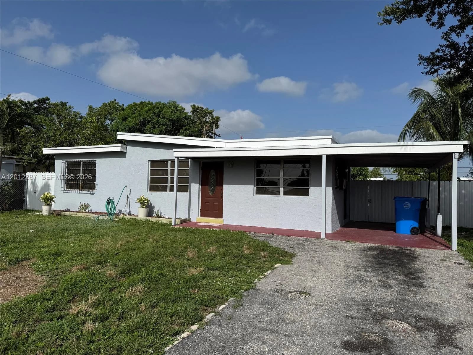 2620 SW 53rd Ave, West Park FL 33023