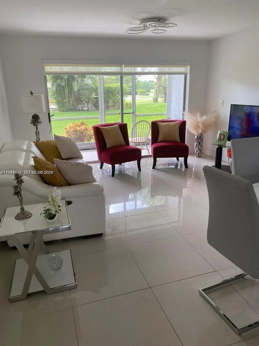 8838 W Mcnab Rd # 104, Tamarac FL 33321