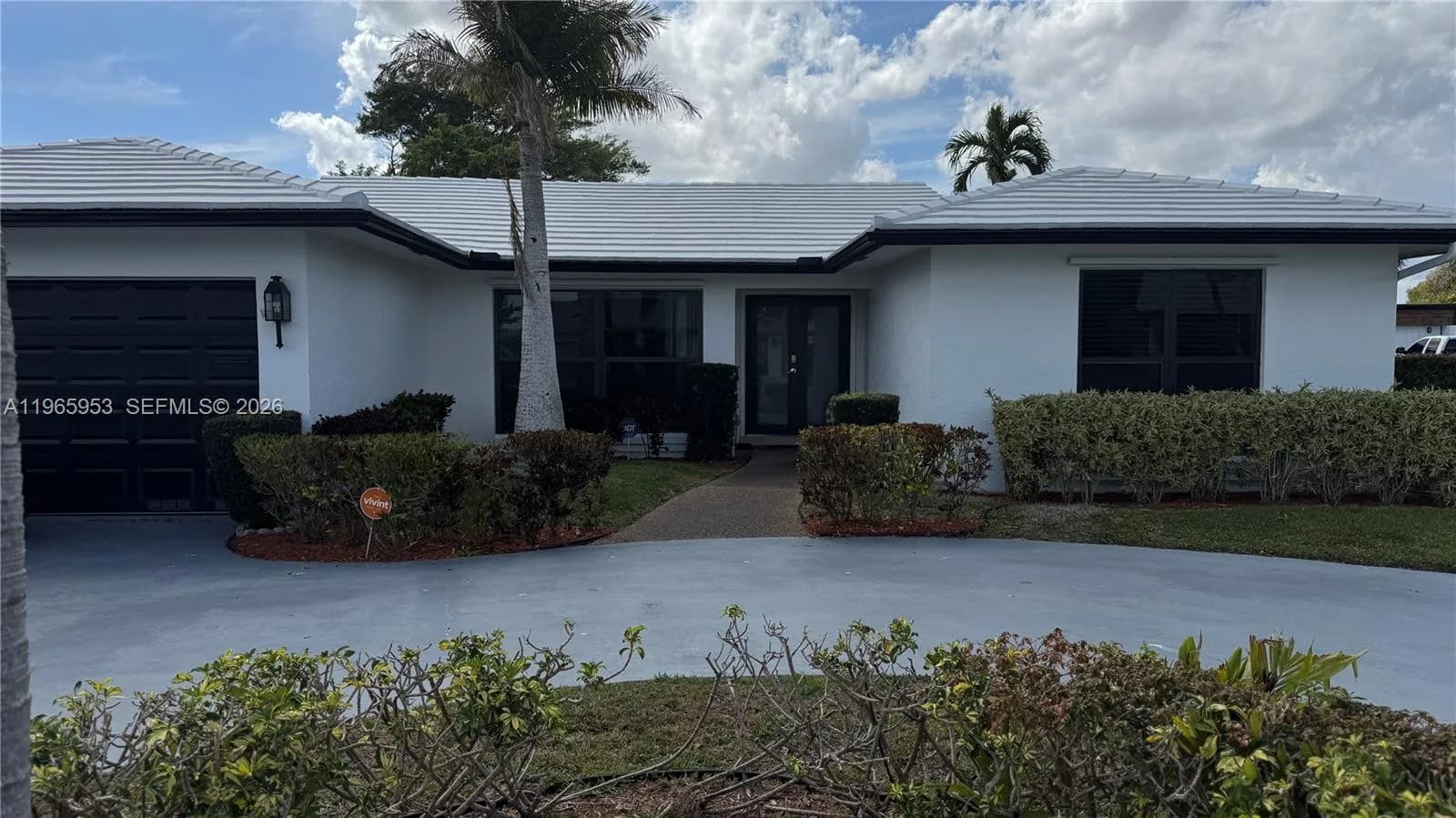 4905 Bayberry Ln, Tamarac FL 33319