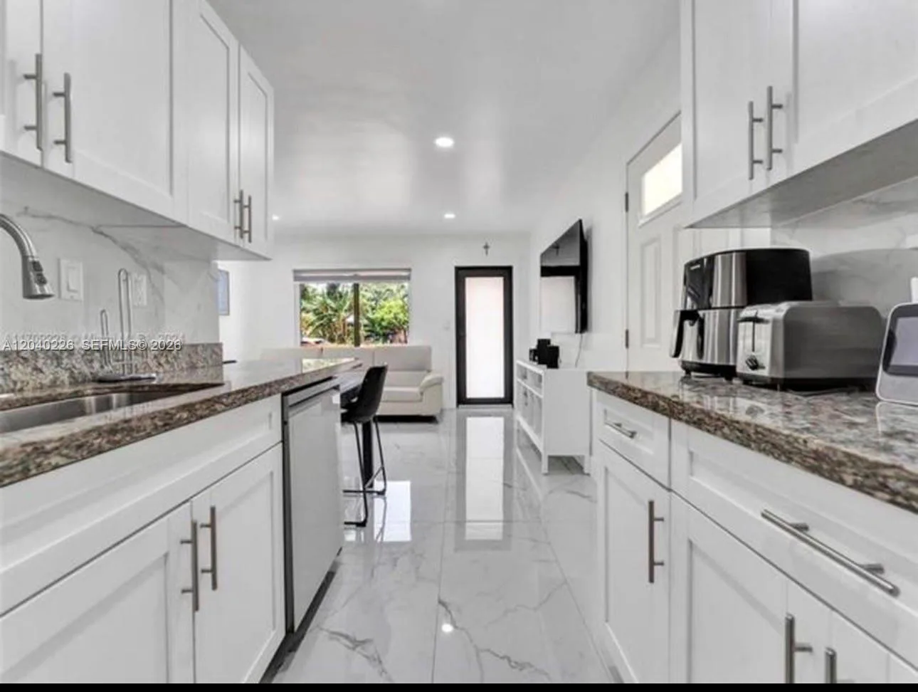 2730 NE 16th ave, Pompano Beach, FL 33064