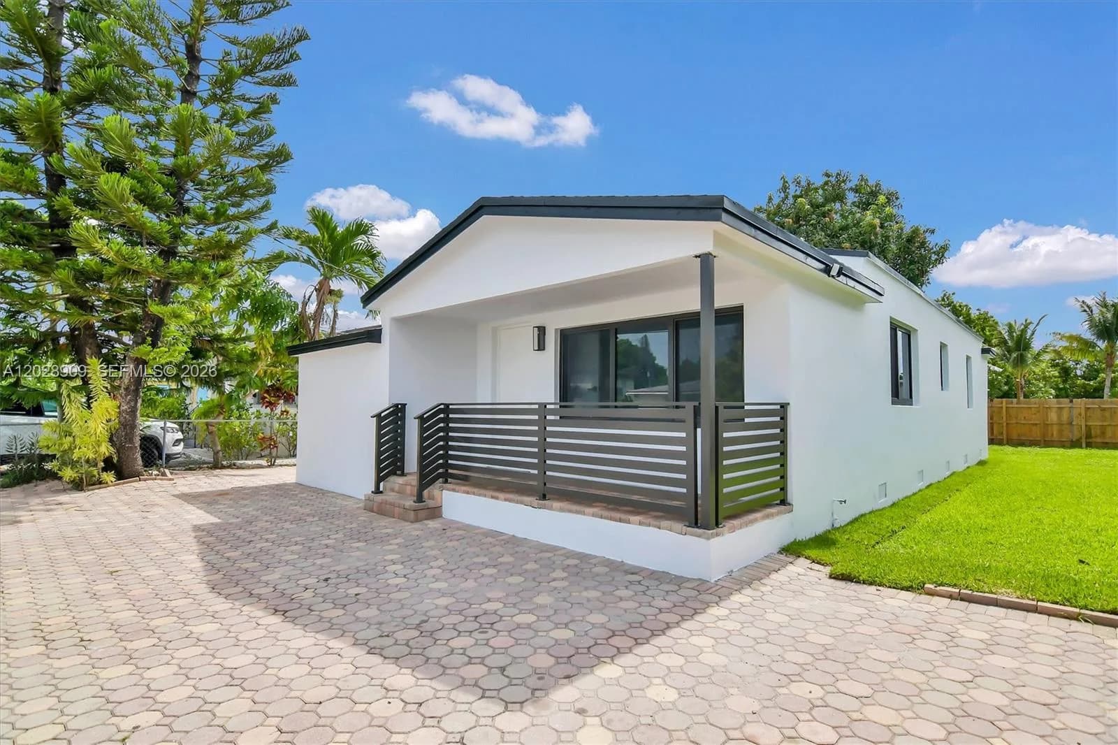 85 SW 30th Ave, Miami, FL 33135