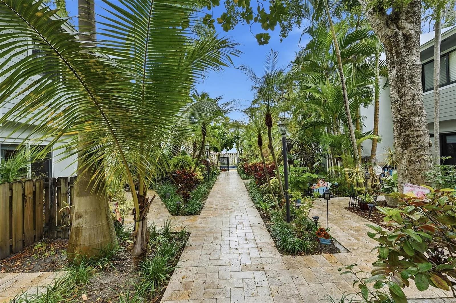 705 NE 1st Street # 2, Fort Lauderdale FL 33301