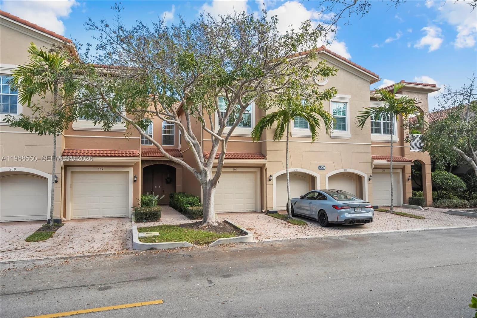 4870 Bonsai Cir # 106, Palm Beach Gardens, FL 33418