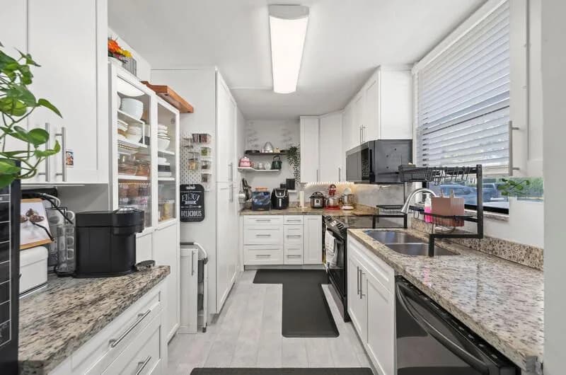 8421 Forest Hills Drive # 104, Coral Springs FL 33065