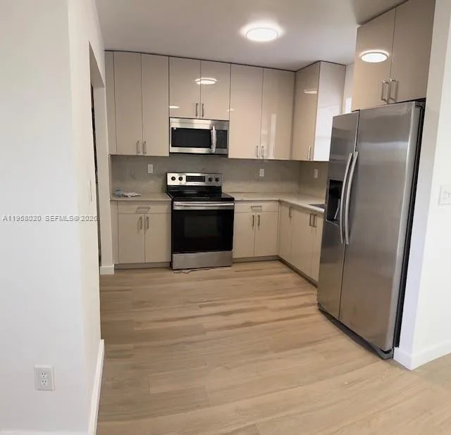 3840 NE 12th Ave, Pompano Beach FL 33064