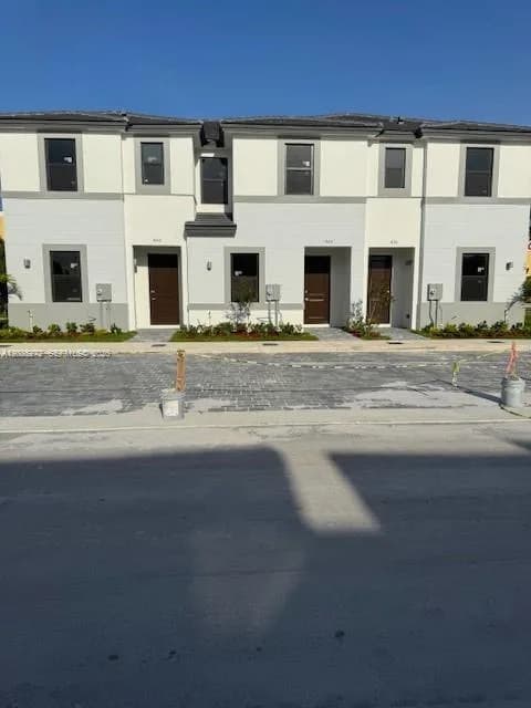 58 NW 10th Ter # B, Florida City FL 33034