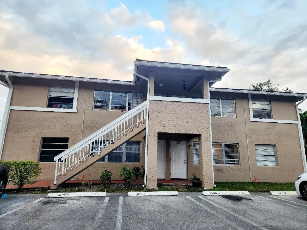 10234 Twin Lakes Drive # 16-d, Coral Springs FL 33071