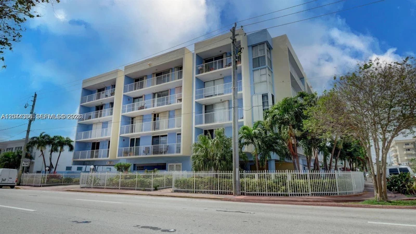 8340 Harding Ave # 504, Miami Beach, FL 33141