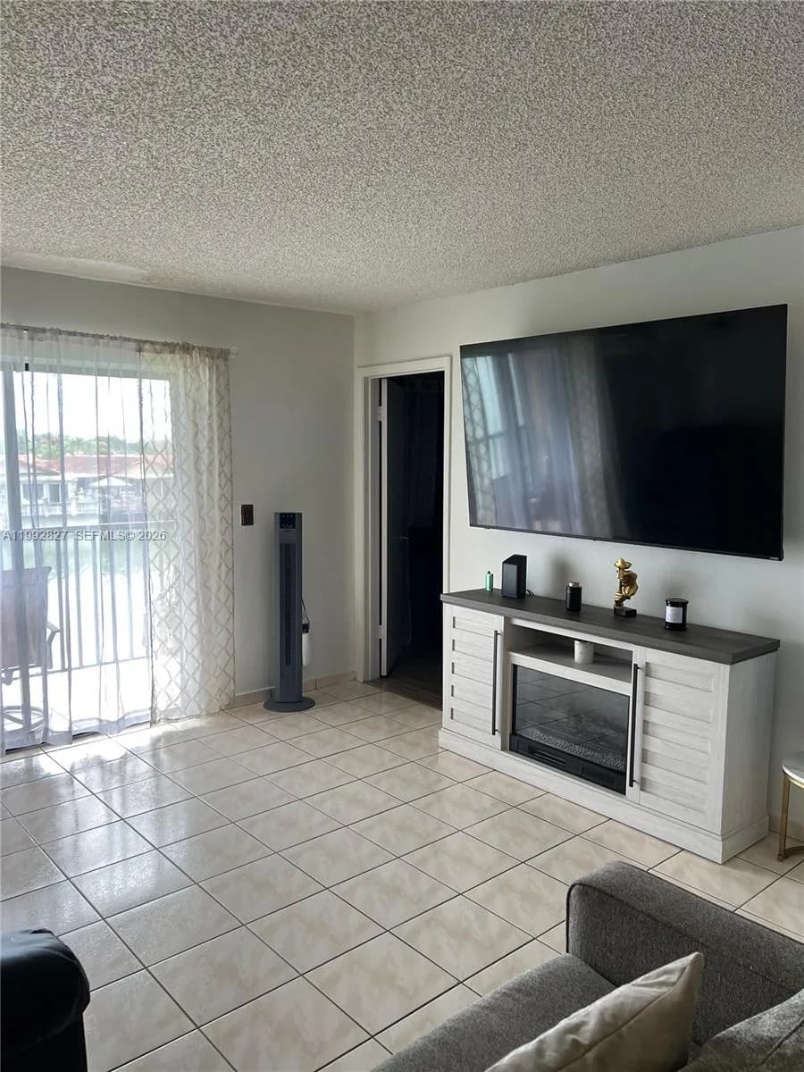 6465 W 27th Ave # 43-202, Hialeah FL 33016