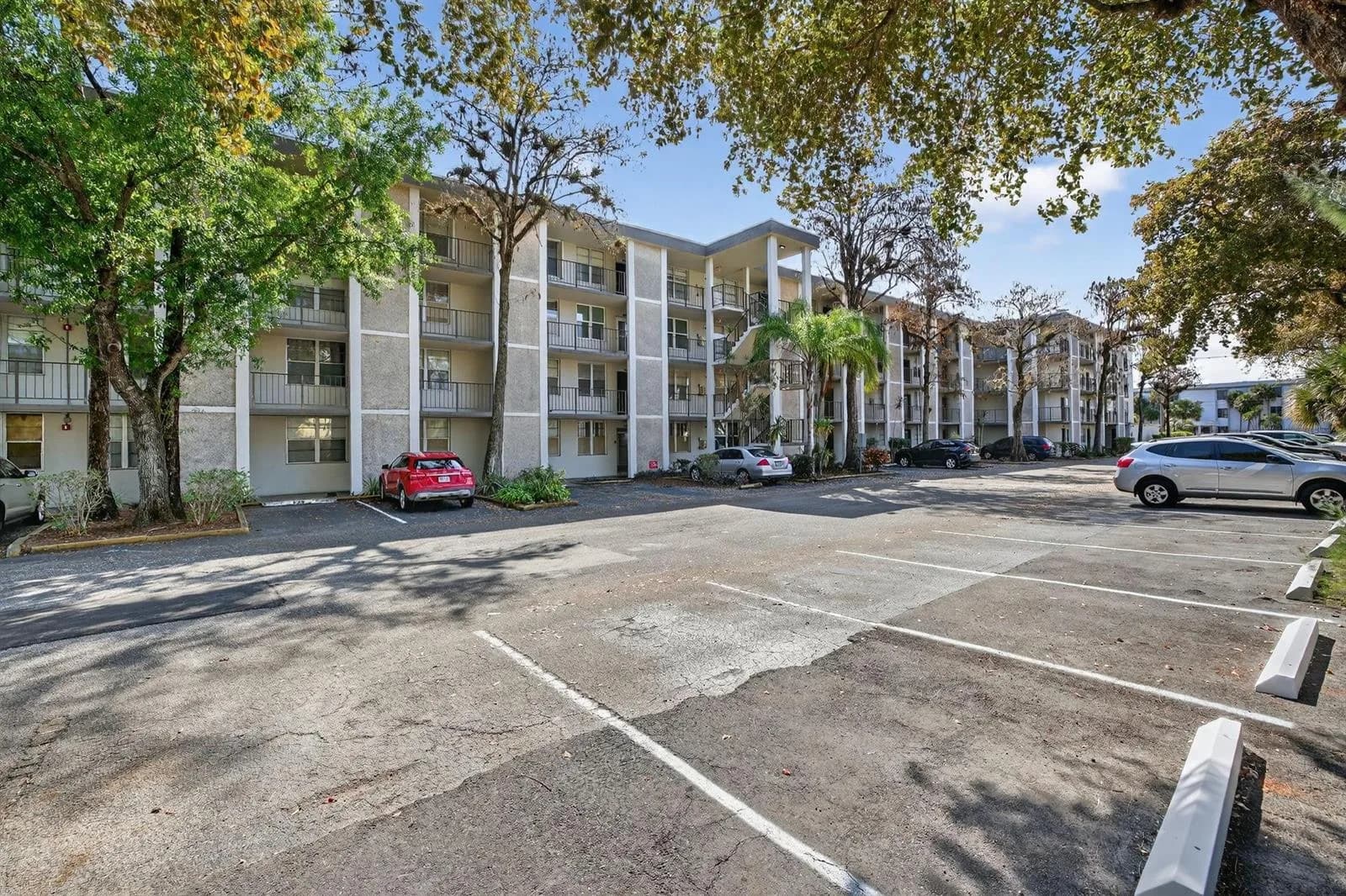 4898 NW 29th Court # 315, Lauderdale Lakes FL 33313