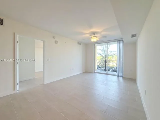 11239 NW 4th Ter # 205, Sweetwater FL 33172