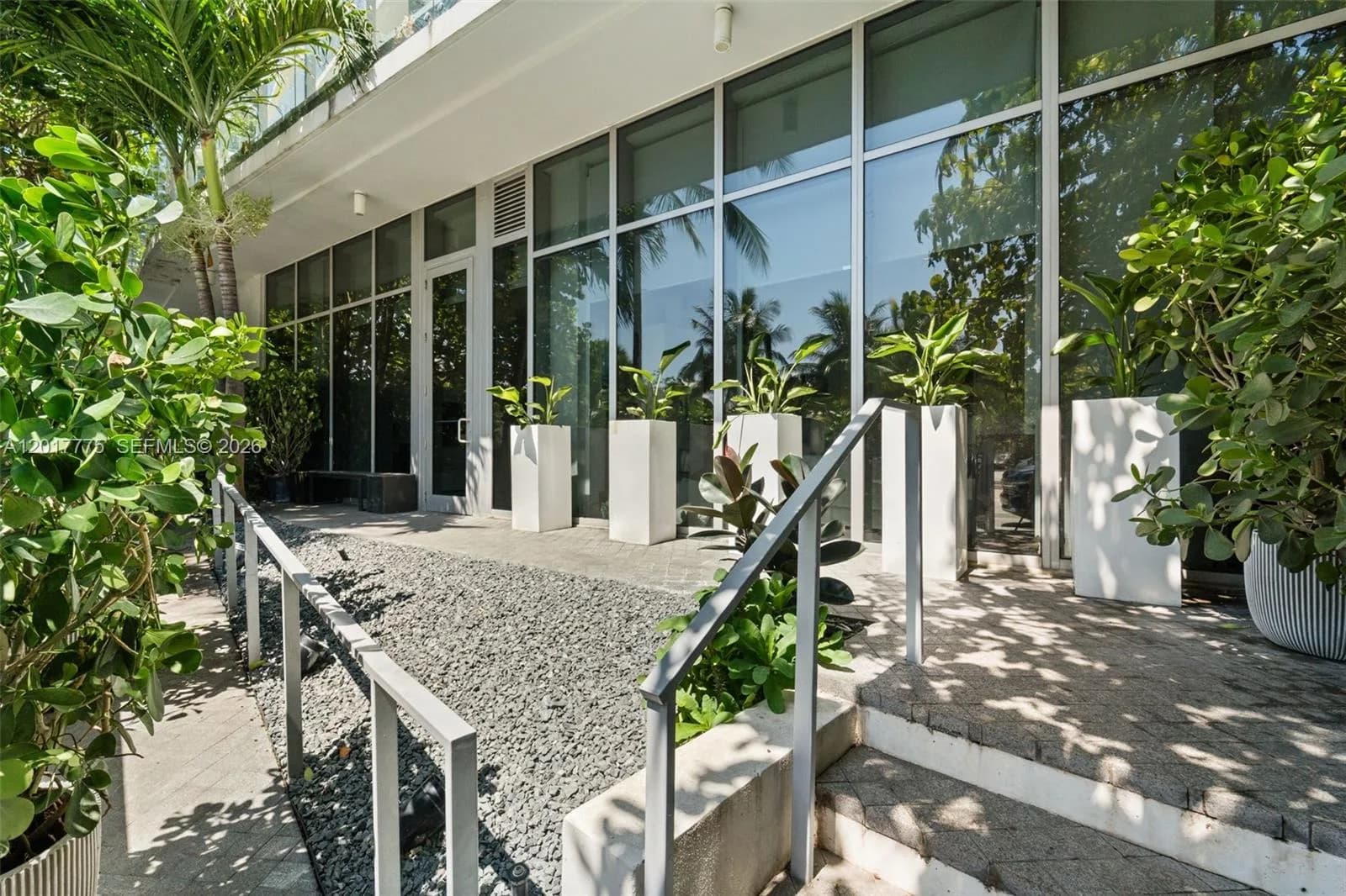 1 Collins Ave # 108, Miami Beach, FL 33139