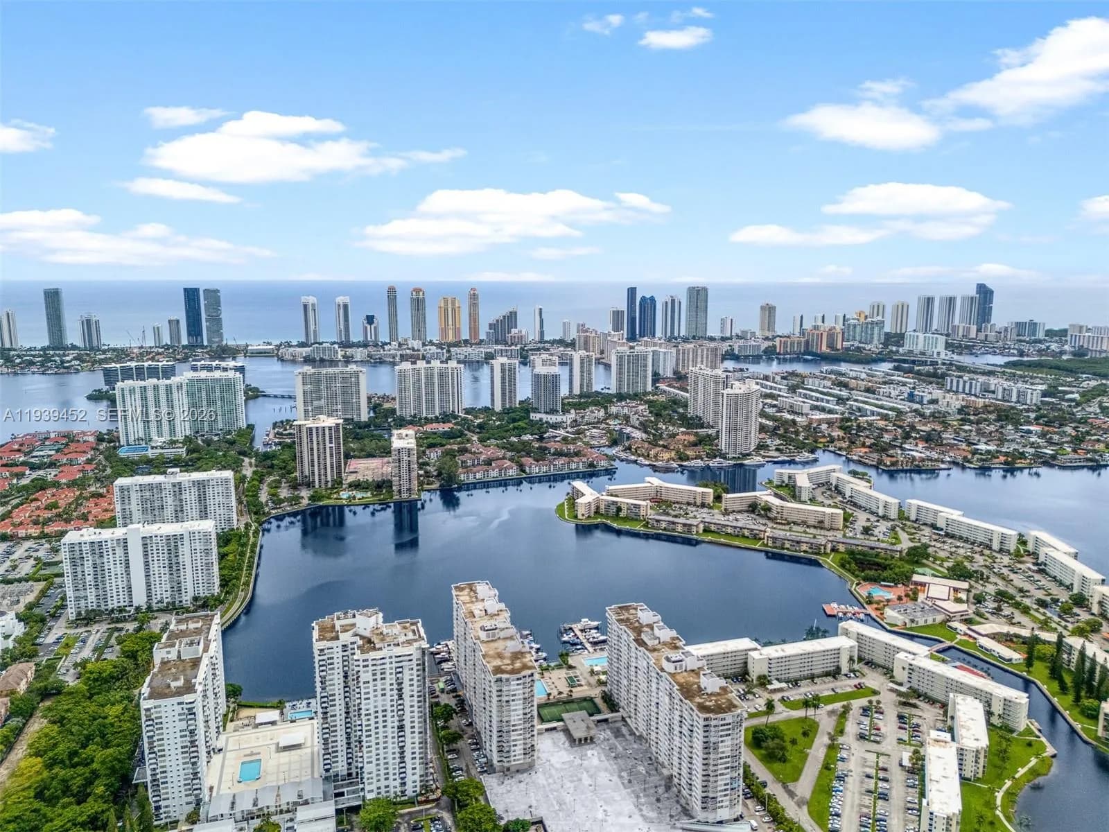18021 Biscayne Blvd # 304, Aventura, FL 33160