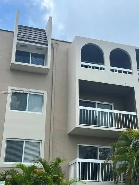 7830 Camino Real # 308, Miami, FL 33143