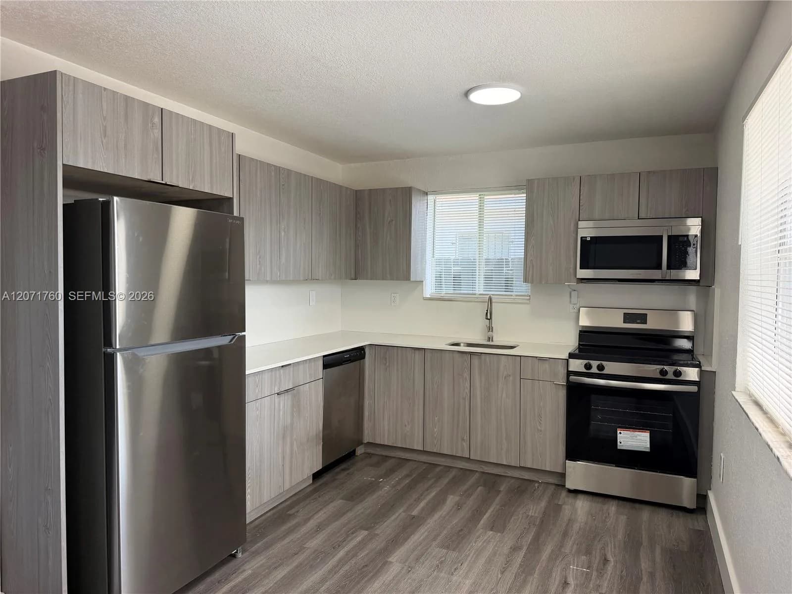 590 NW 58th St, Miami, FL 33127