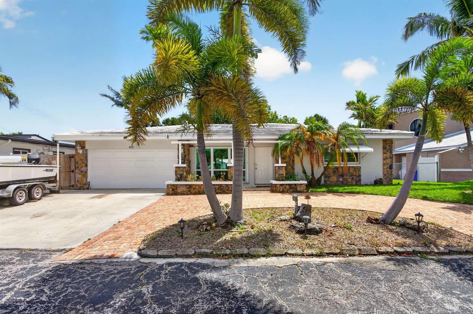420 SE 14th Avenue, Pompano Beach FL 33060
