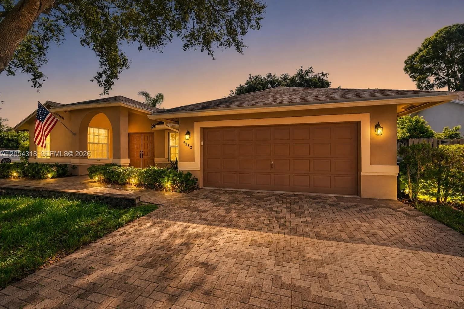 4252 SW 78th Dr, Davie FL 33328