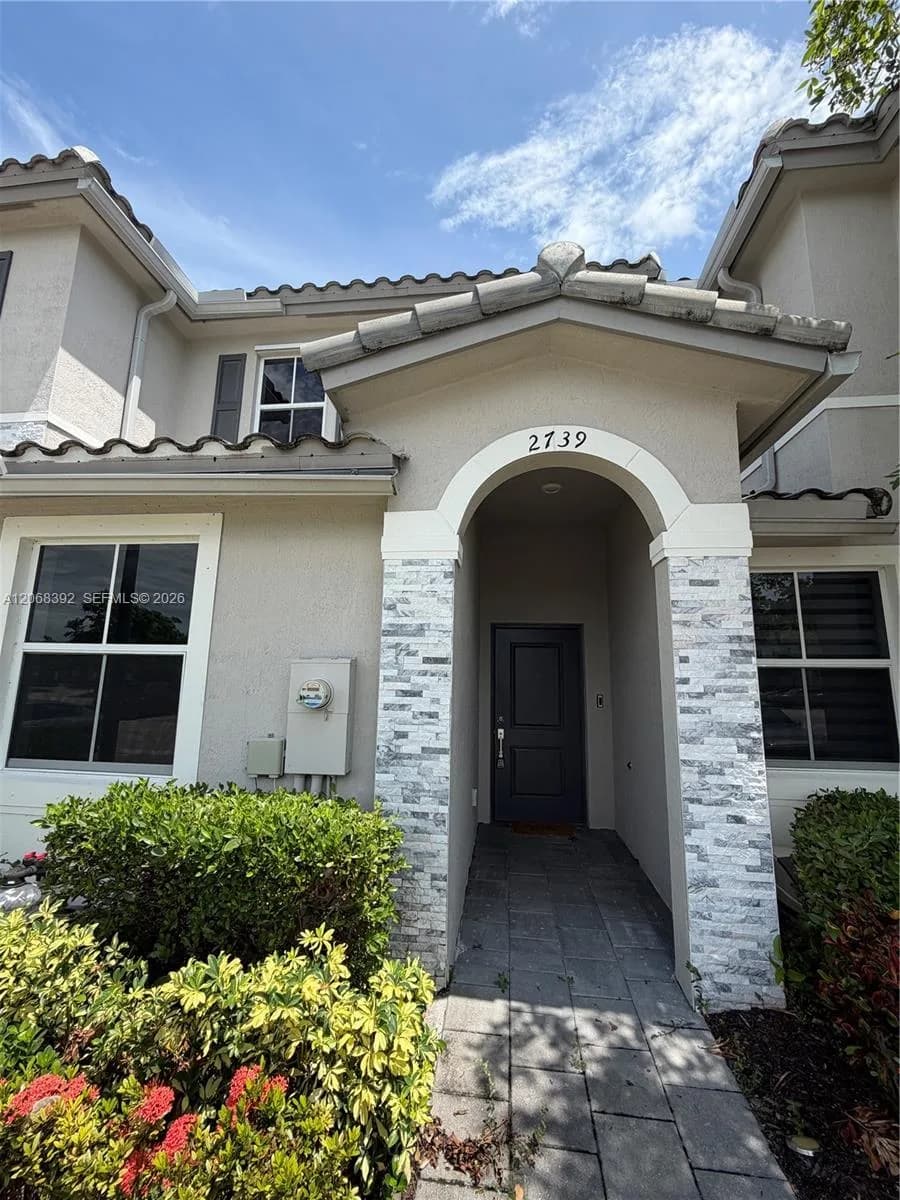 2739 SE 17th St, Homestead, FL 33035