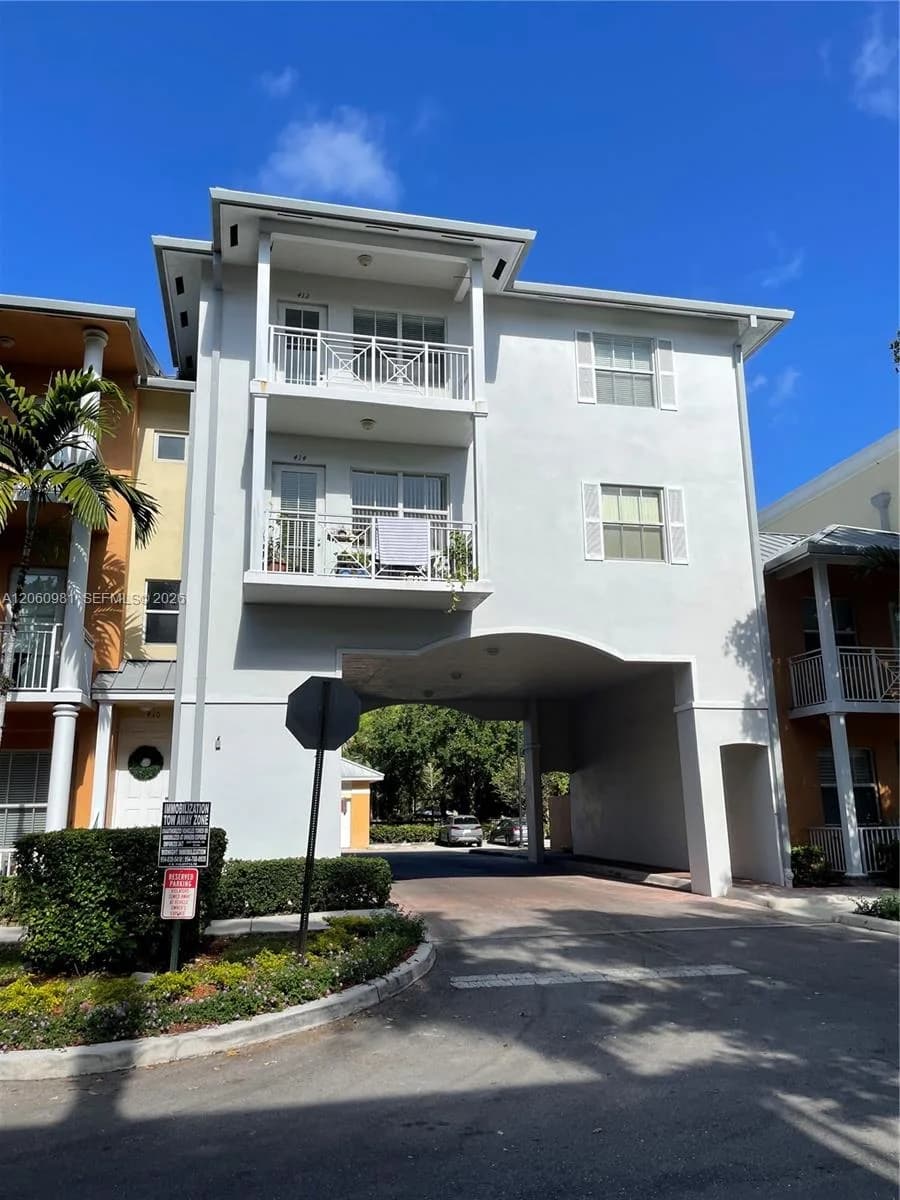 412 SW 13th Ter # 412, Fort Lauderdale, FL 33312
