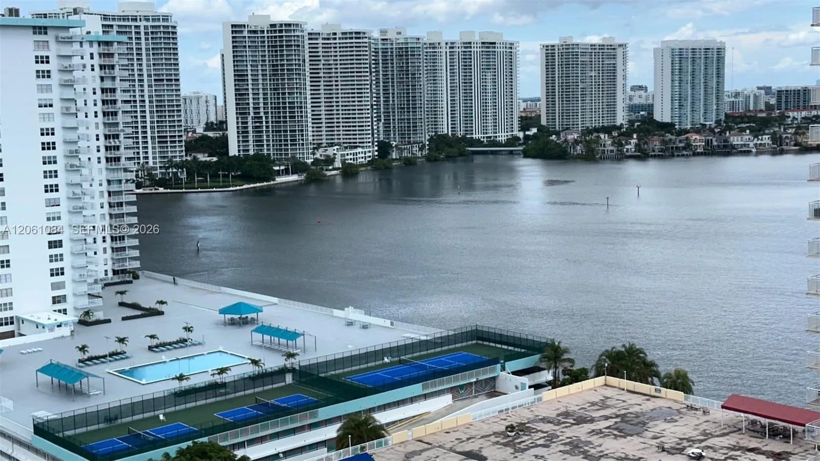250 174th St # 1808, Sunny Isles Beach, FL 33160