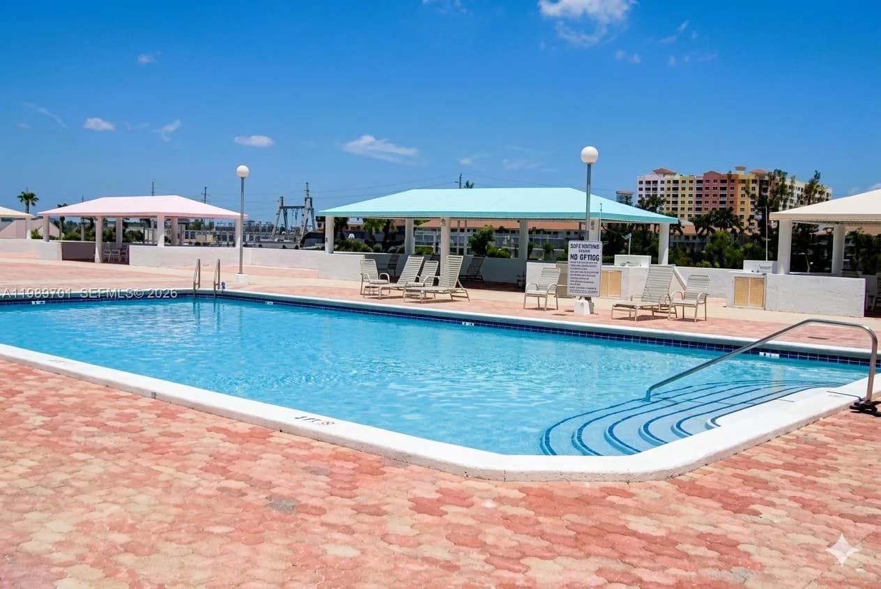 2851 NE 183rd St # 905E, Aventura FL 33160