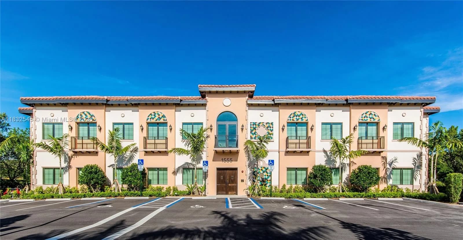1555 Bonaventure Blvd # 2019, Weston FL 33326