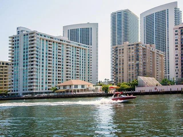 1833 S Ocean Dr # 805, Hallandale Beach FL 33009