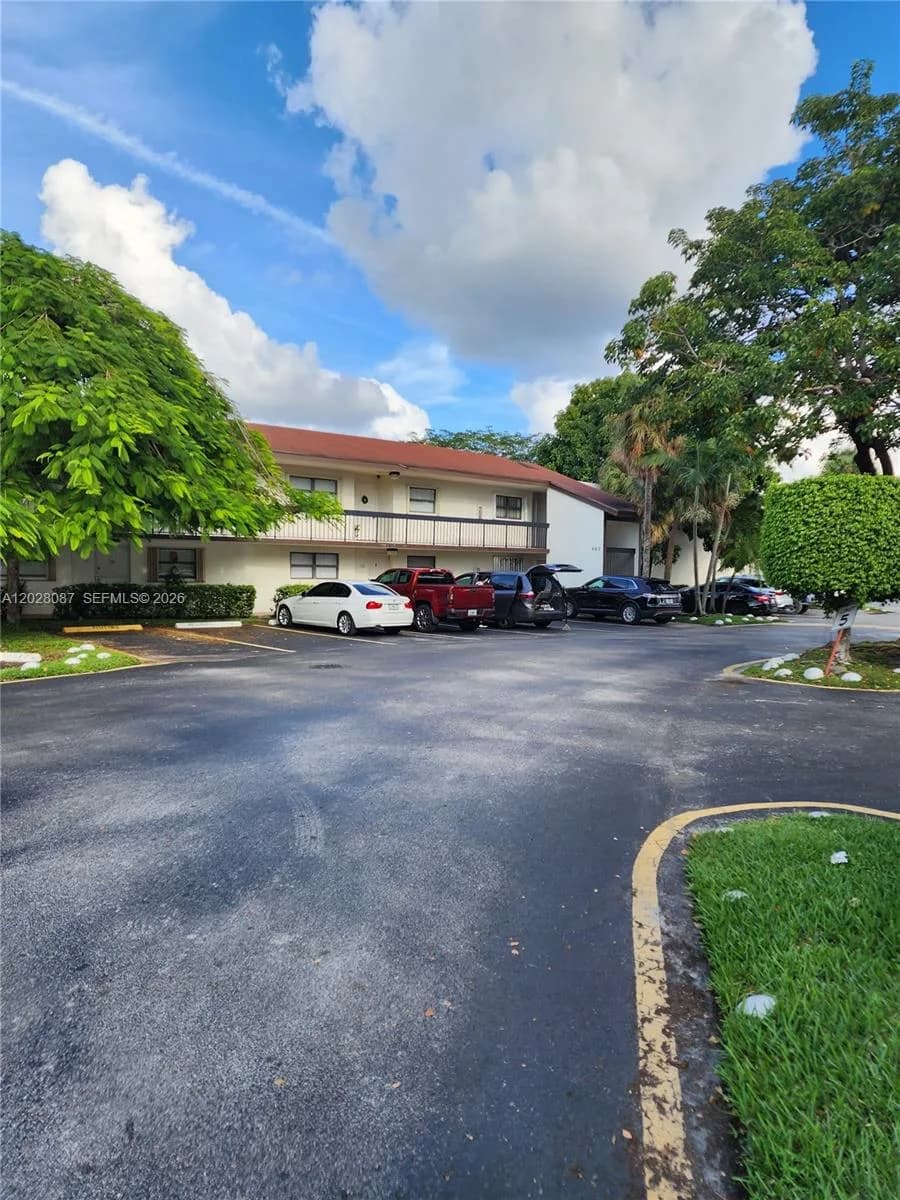 461 NW 107 Ave # 102, Miami, FL 33172