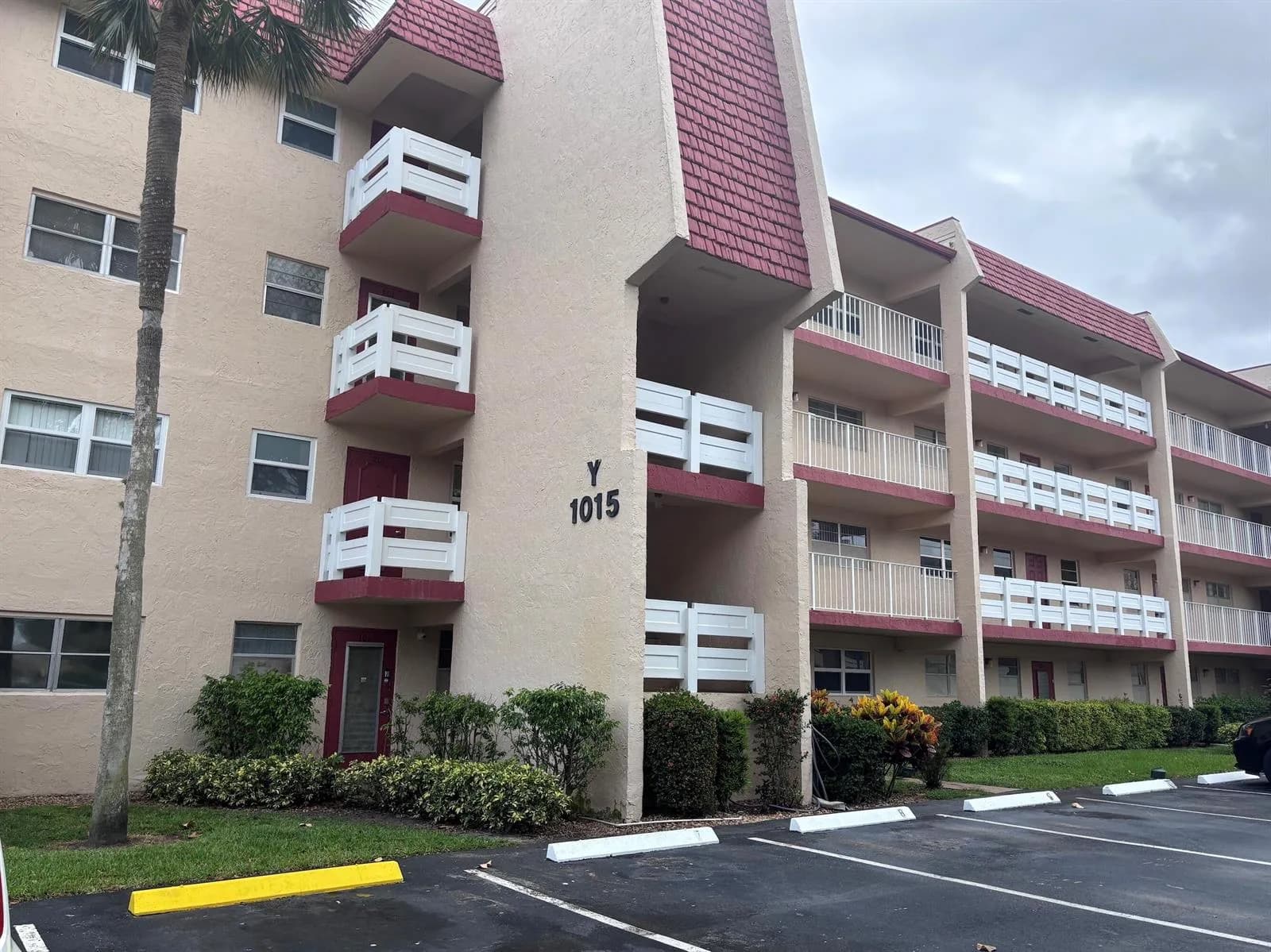 1015 Country Club Drive # 205, Margate, FL 33063