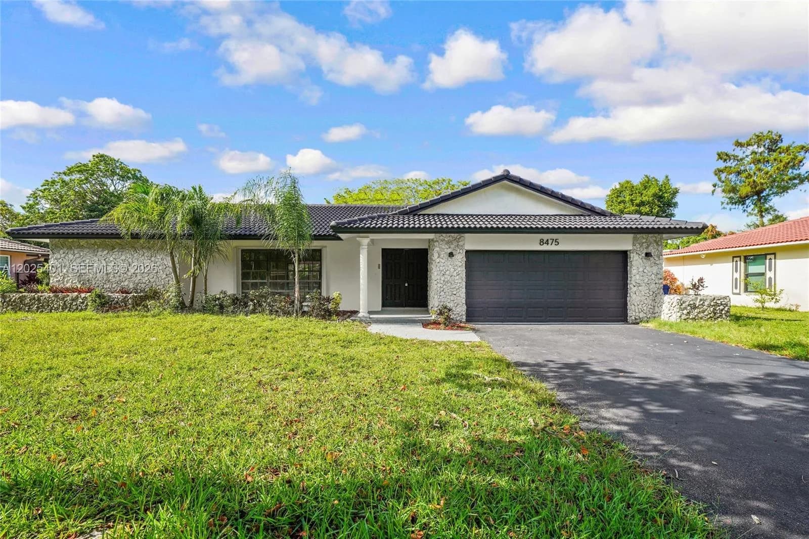 8475 NW 2nd Mnr, Coral Springs FL 33071