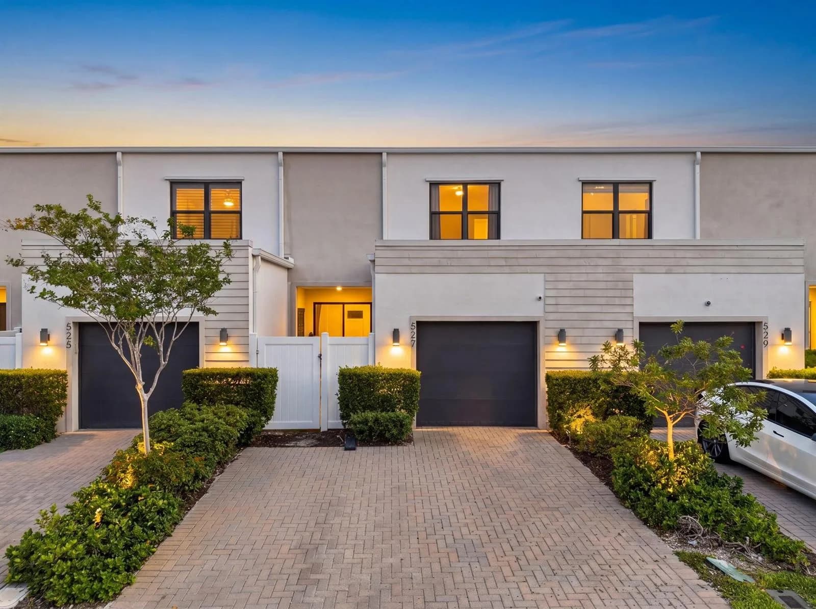 527 NW 17th Street, Fort Lauderdale, FL 33311