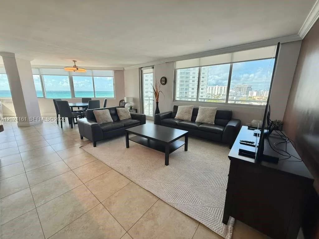 7135 Collins Ave # 815, Miami Beach, FL 33141