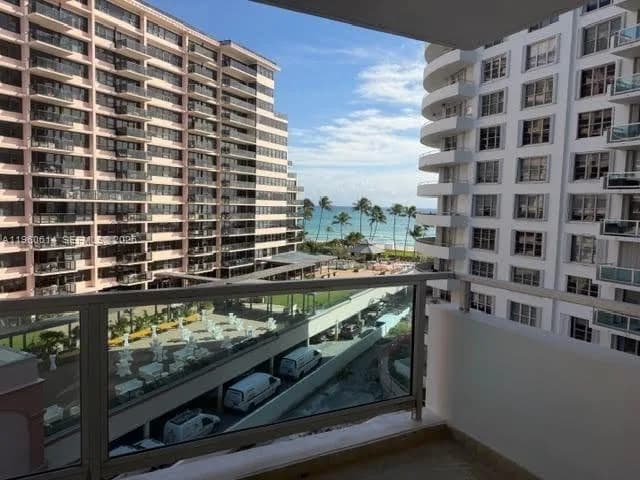 5161 Collins Ave # 703, Miami Beach FL 33140