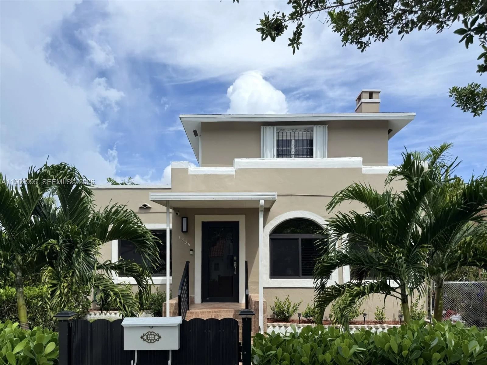 1835 SW 10th St, Miami FL 33135