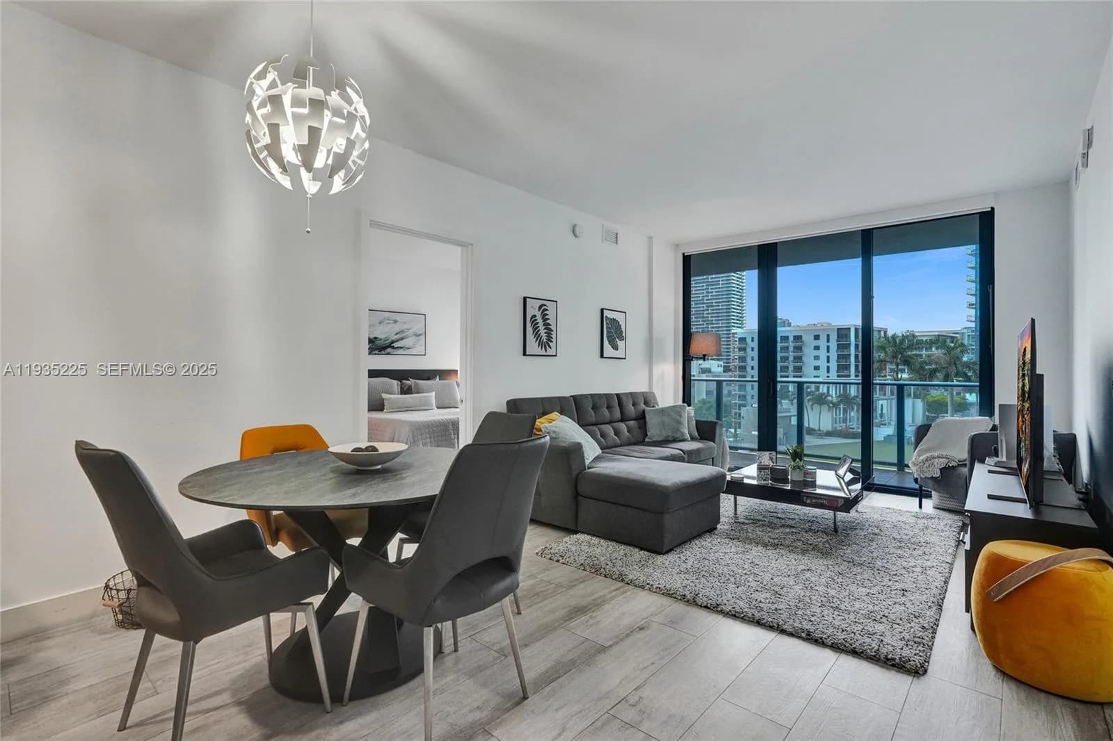 121 NE 34th St # 902, Miami, FL 33137