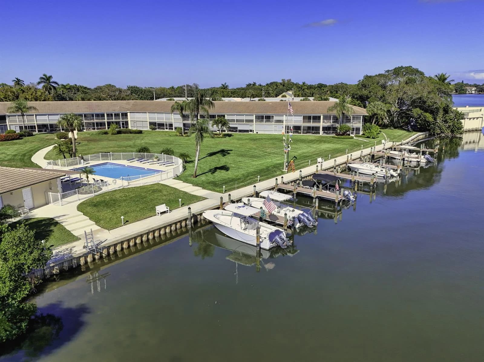 478 Tequesta Drive # 205, Tequesta FL 33469