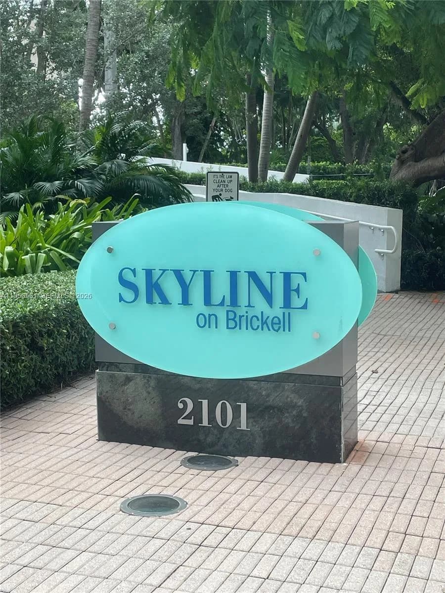 2101 Brickell Ave # 2202, Miami, FL 33129