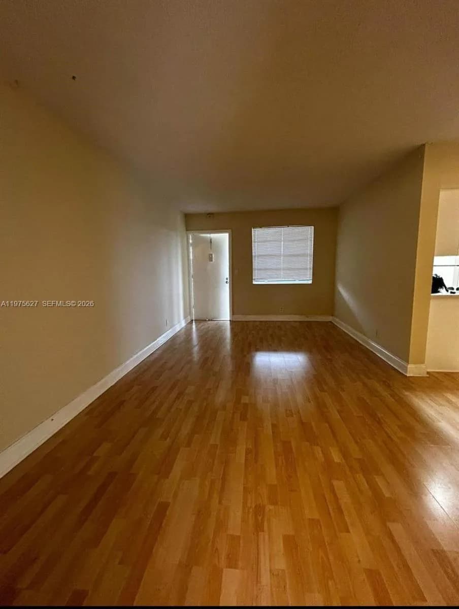 1100 NE 1st Ct # 312, Hallandale Beach, FL 33009