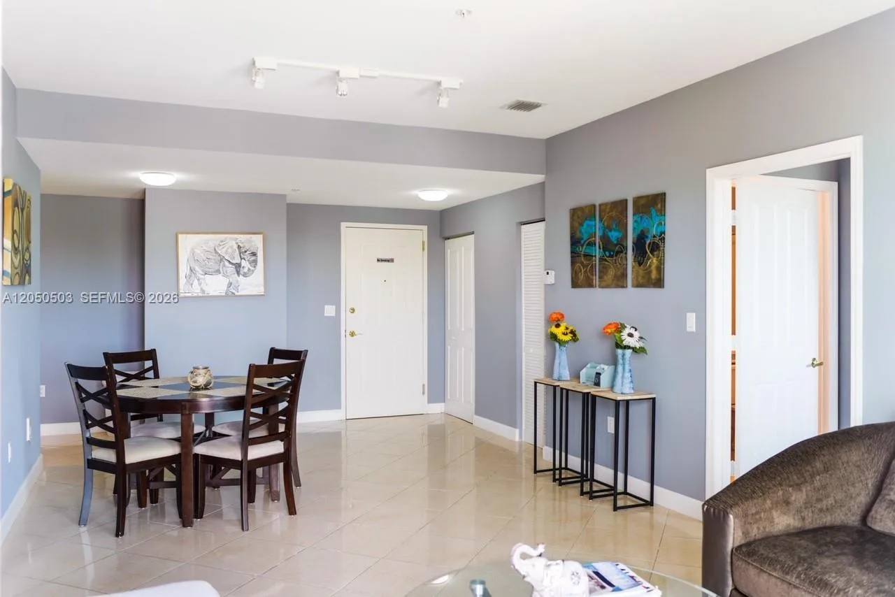 2280 SW 32nd Ave # 213, Miami, FL 33145